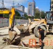 鸡巴好粗操死我高温下的坚守｜道路建设者用汗水铺就畅通路